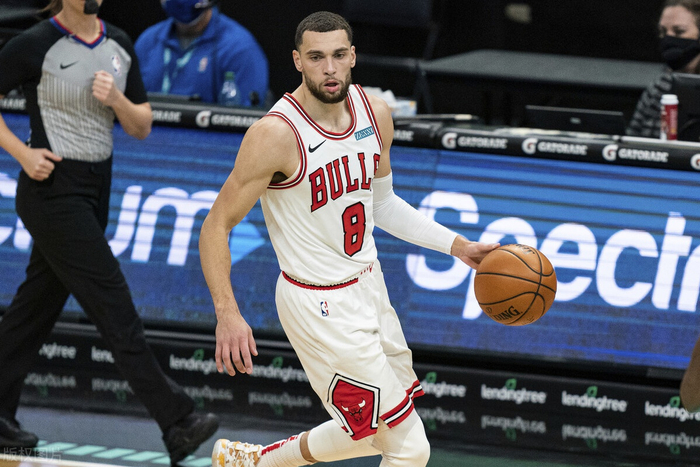 爱游戏官方-新疆队完胜猛龙,拉文状态火热