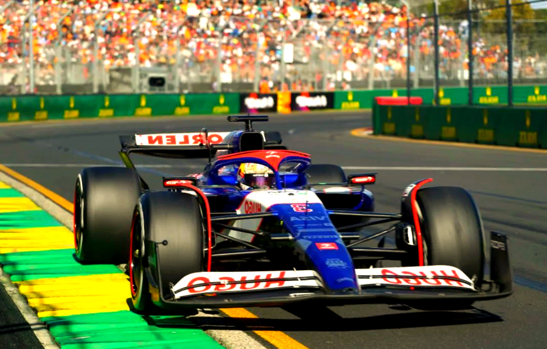 爱游戏在线-红牛二队完胜雷诺车队,诺里斯扛起全队